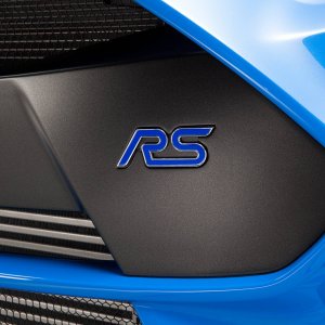 16FordFocusRS_10_HR.jpg